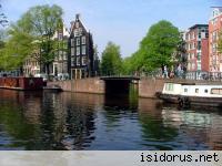 Amsterdam, kanał w mieście Amsterdam, kanał w mieście